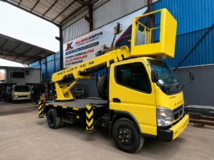 AWP skylift mitsubishi15 meter canter