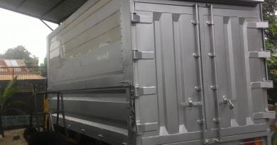 karoseri wingbox colt diesel