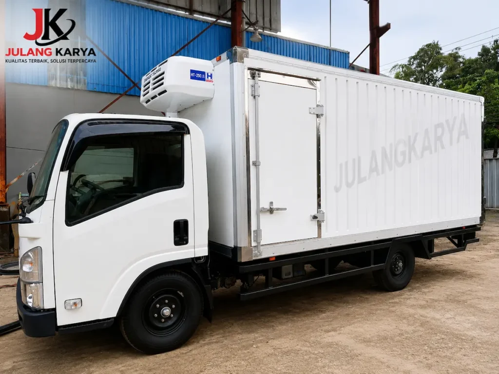 box pendingin isuzu NLR 4 ban