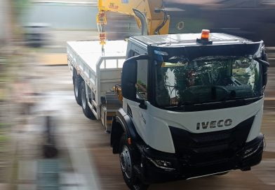 TRUCK CRANE